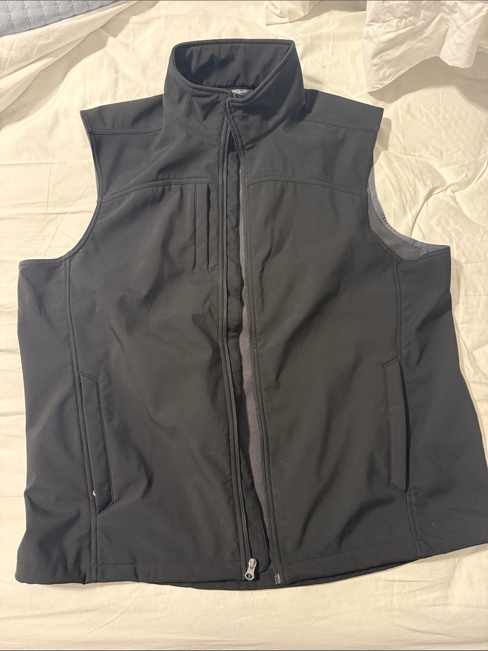 Men's Black Softshell Vest with High Collar - Unbranded